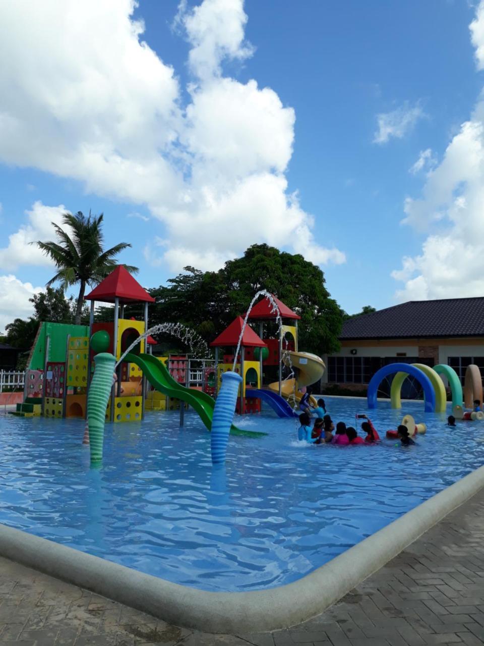 Sea Garden Resort Iloilo Exterior photo