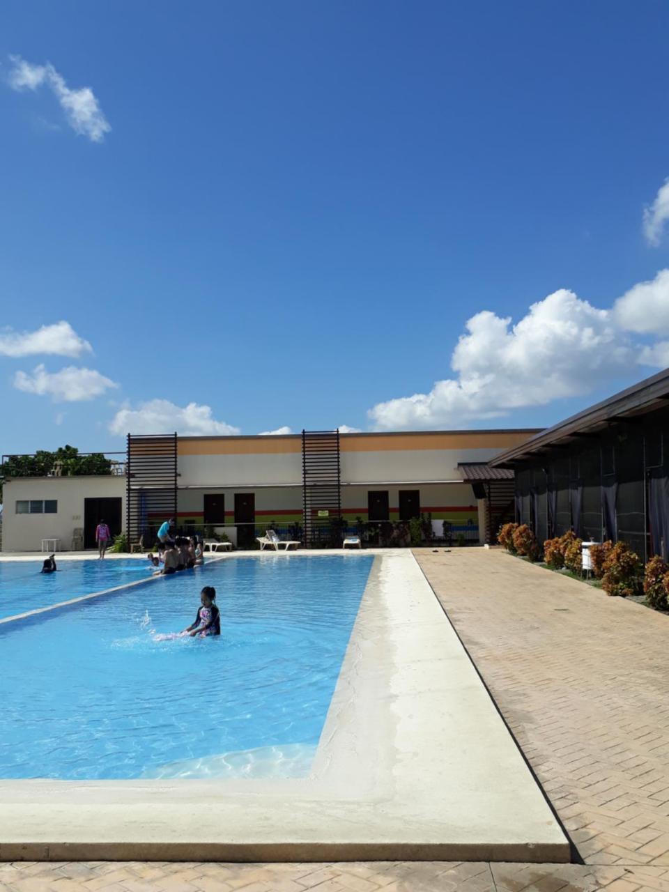 Sea Garden Resort Iloilo Exterior photo