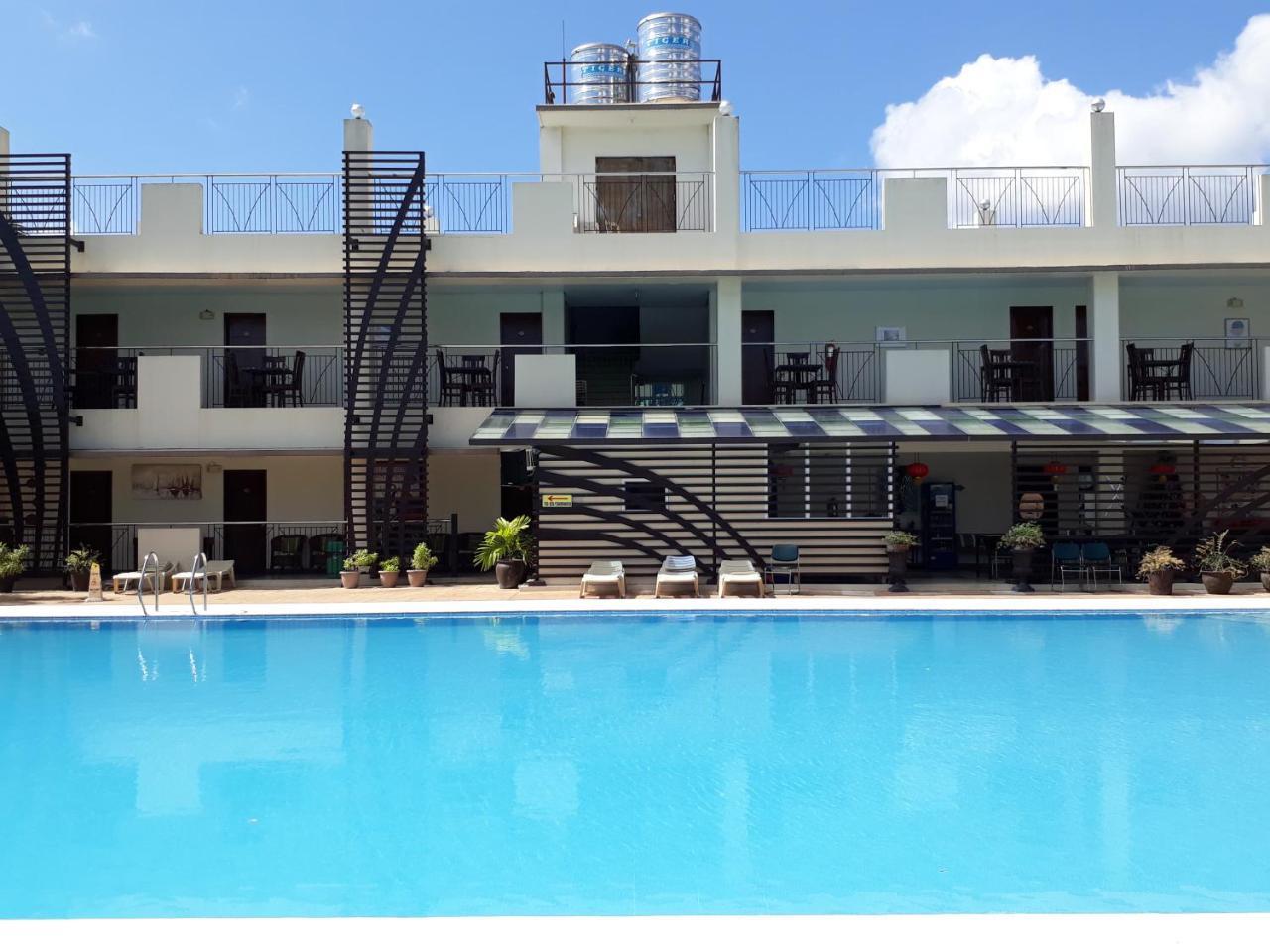 Sea Garden Resort Iloilo Exterior photo